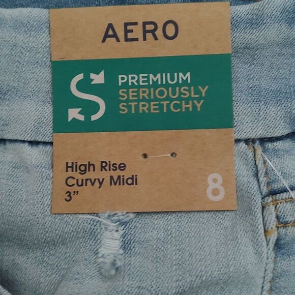 Aeropostale High Rise Curvy Midi Distressed Jean shorts Sz 8 NWT - Picture 4 of 9